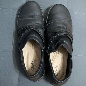 Clarks brand in size 8 Narrow